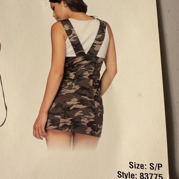 Combat Cutie Costume - Picture 7 of 10